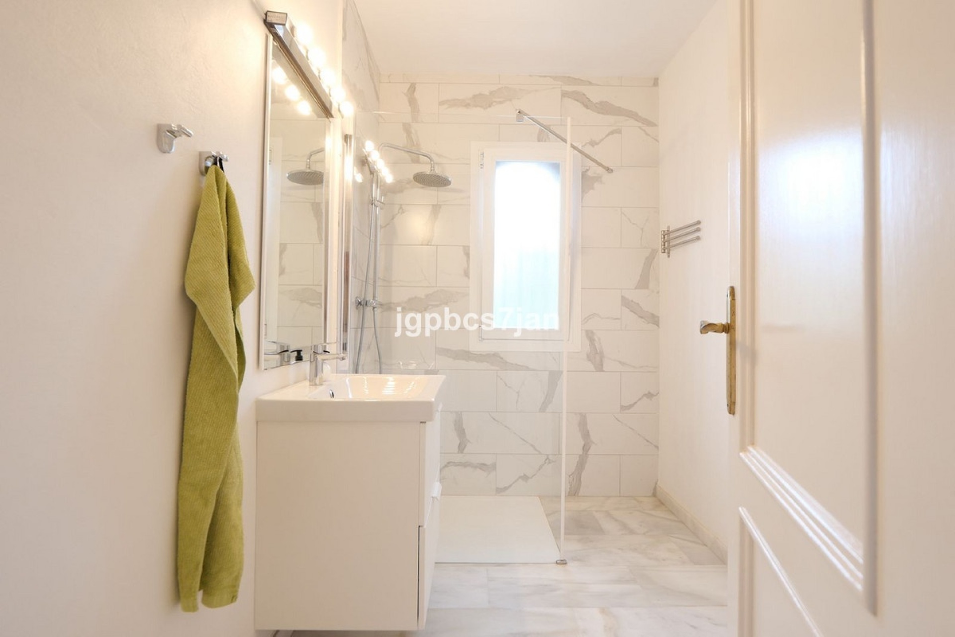 Wiederverkauf - Town house - Marbella - Cabopino