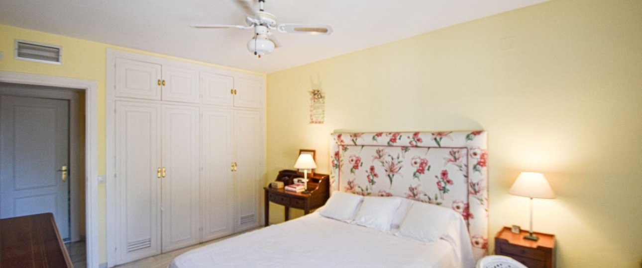 Wiederverkauf - Town house - Marbella - Cabopino