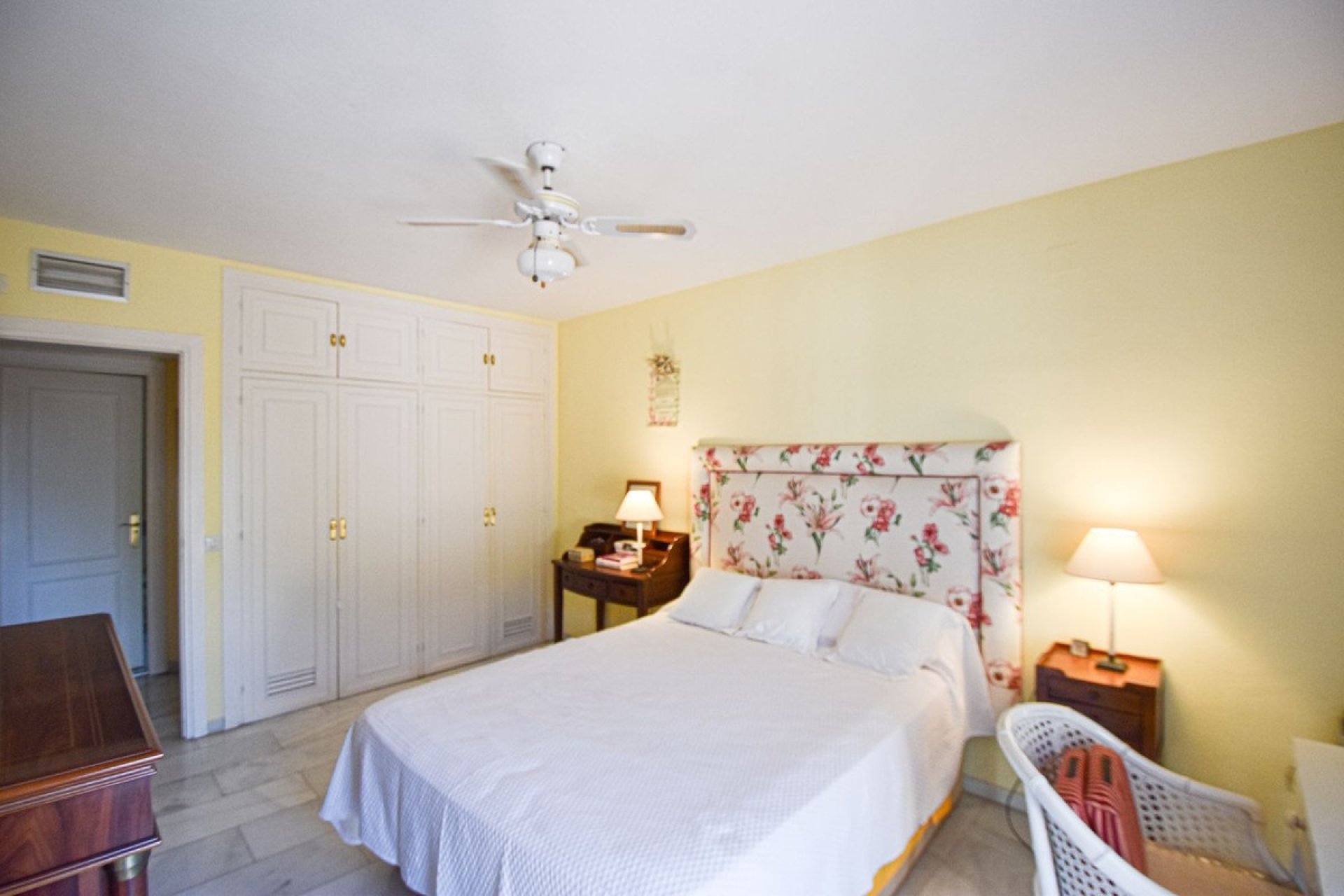 Wiederverkauf - Town house - Marbella - Cabopino