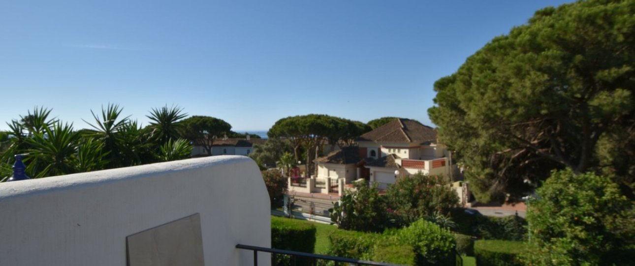 Wiederverkauf - Town house - Marbella - Cabopino