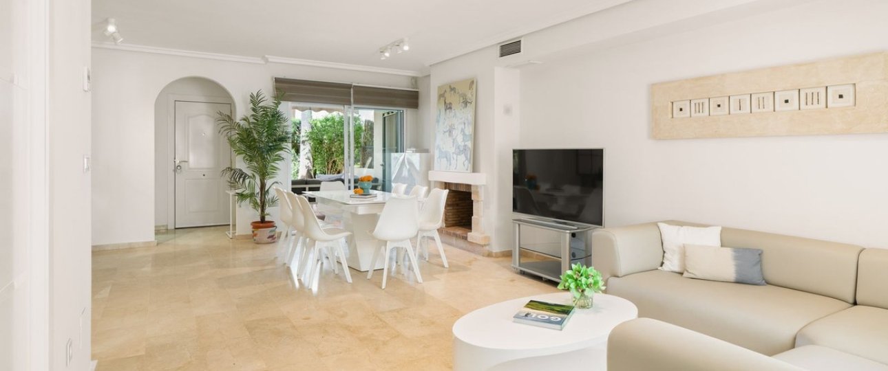 Wiederverkauf - Town house - Marbella - Costabella