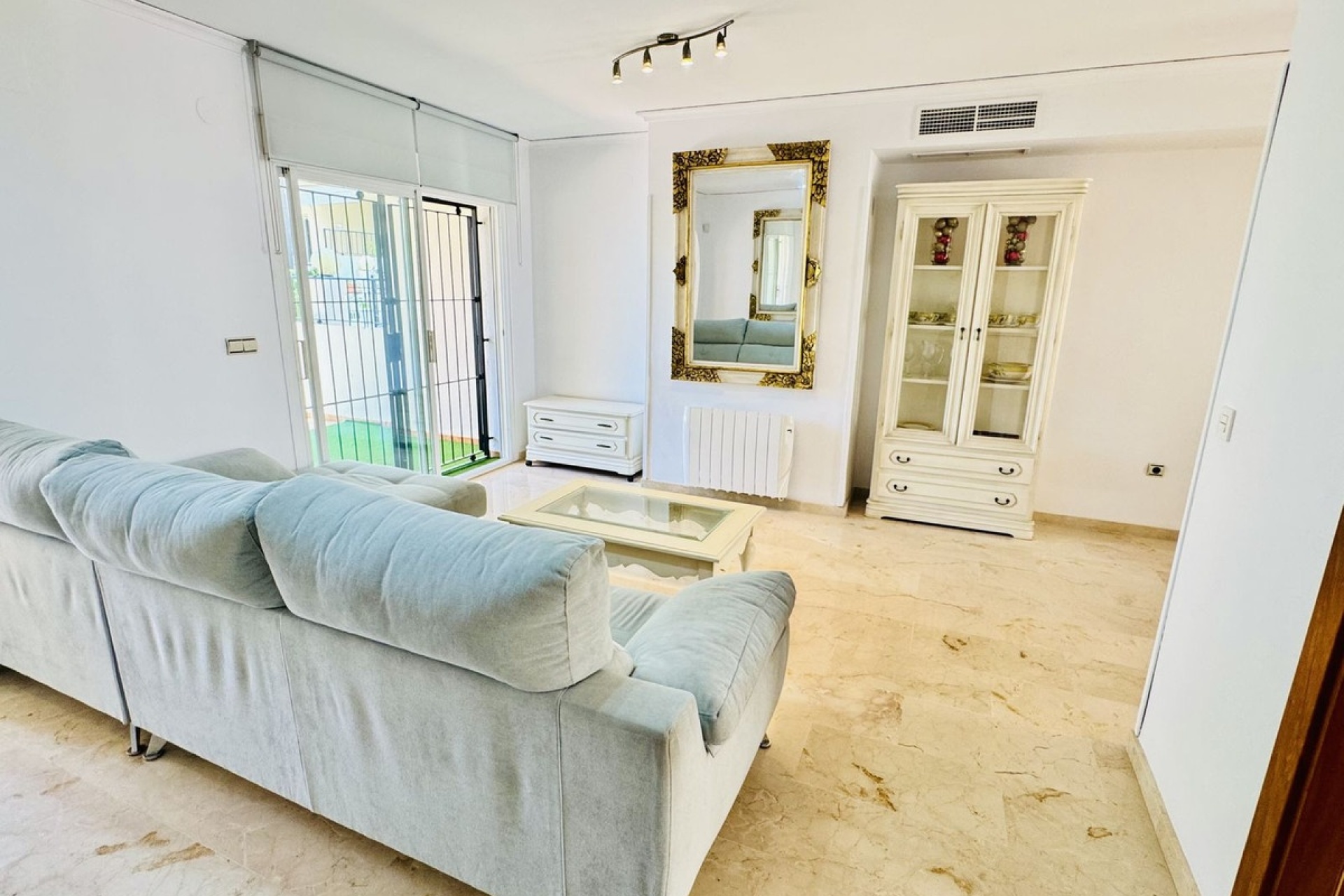 Wiederverkauf - Town house - Marbella - Costabella