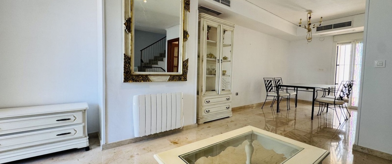 Wiederverkauf - Town house - Marbella - Costabella