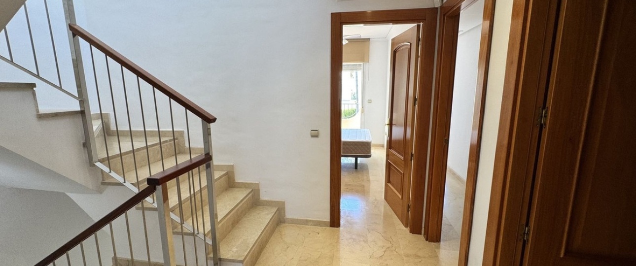 Wiederverkauf - Town house - Marbella - Costabella