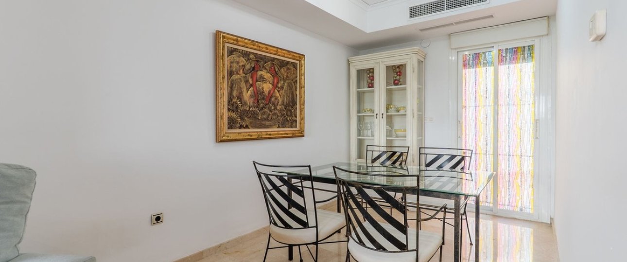 Wiederverkauf - Town house - Marbella - El Rosario