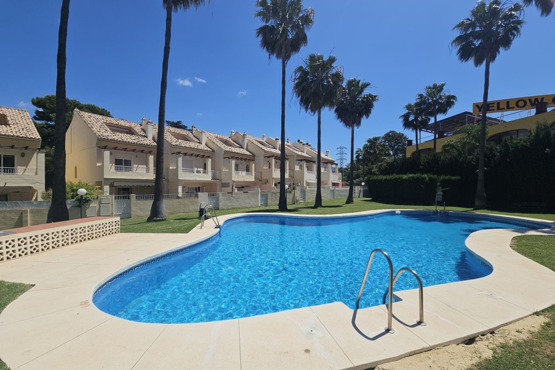 Wiederverkauf - Town house - Marbella - El Rosario