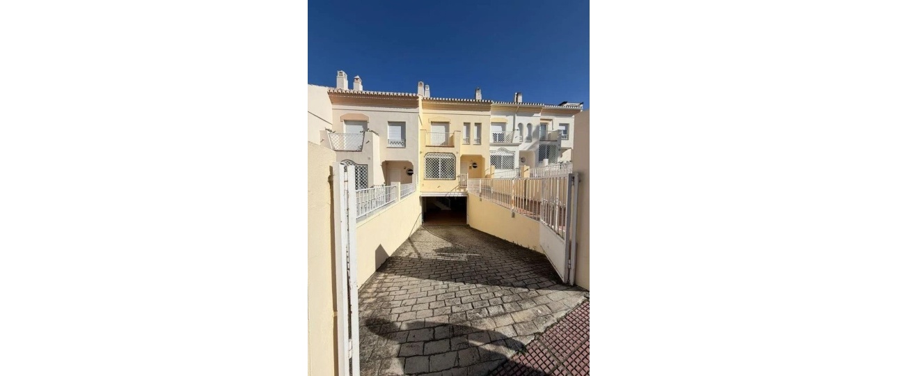 Wiederverkauf - Town house - Marbella - El Rosario