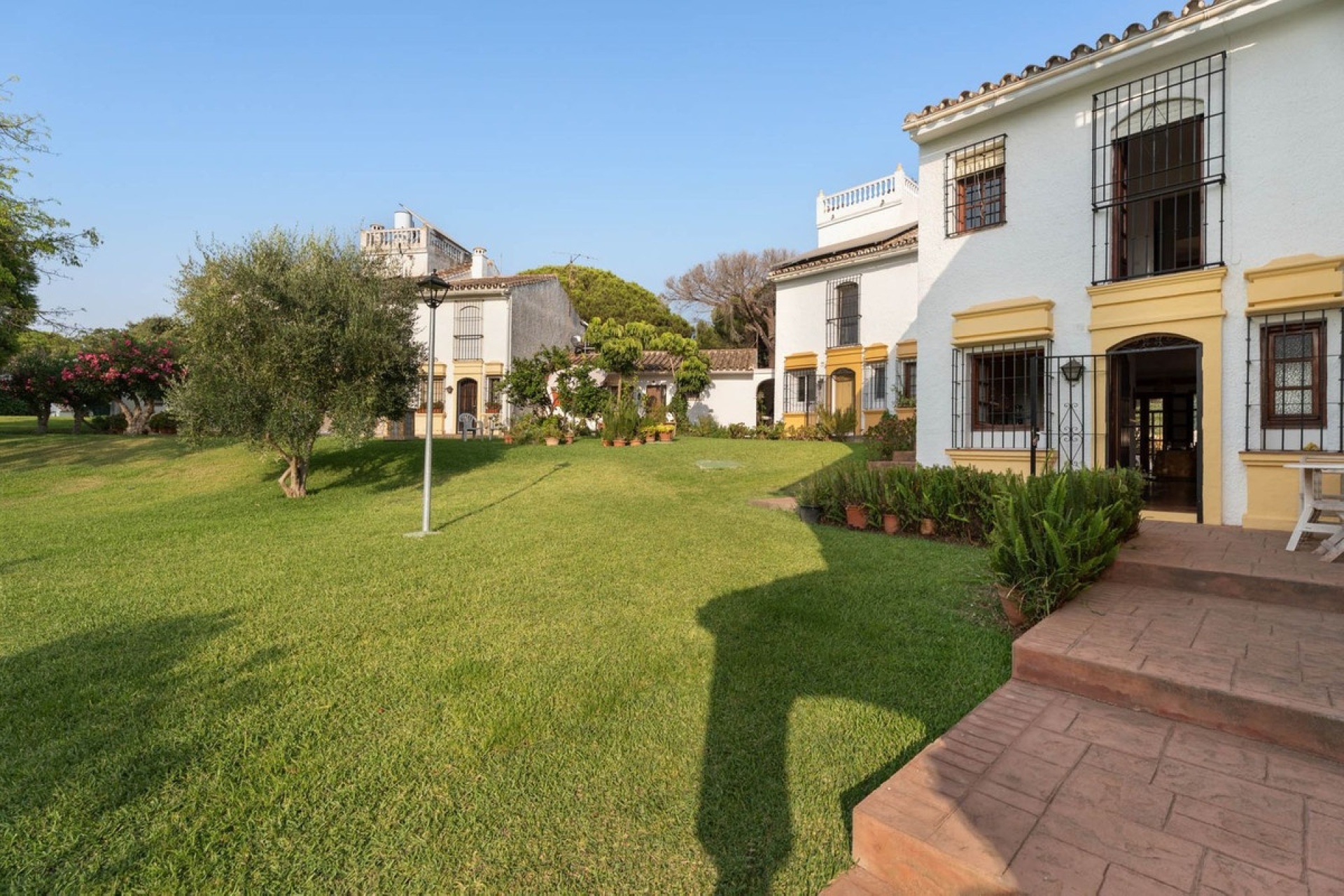 Wiederverkauf - Town house - Marbella - Elviria
