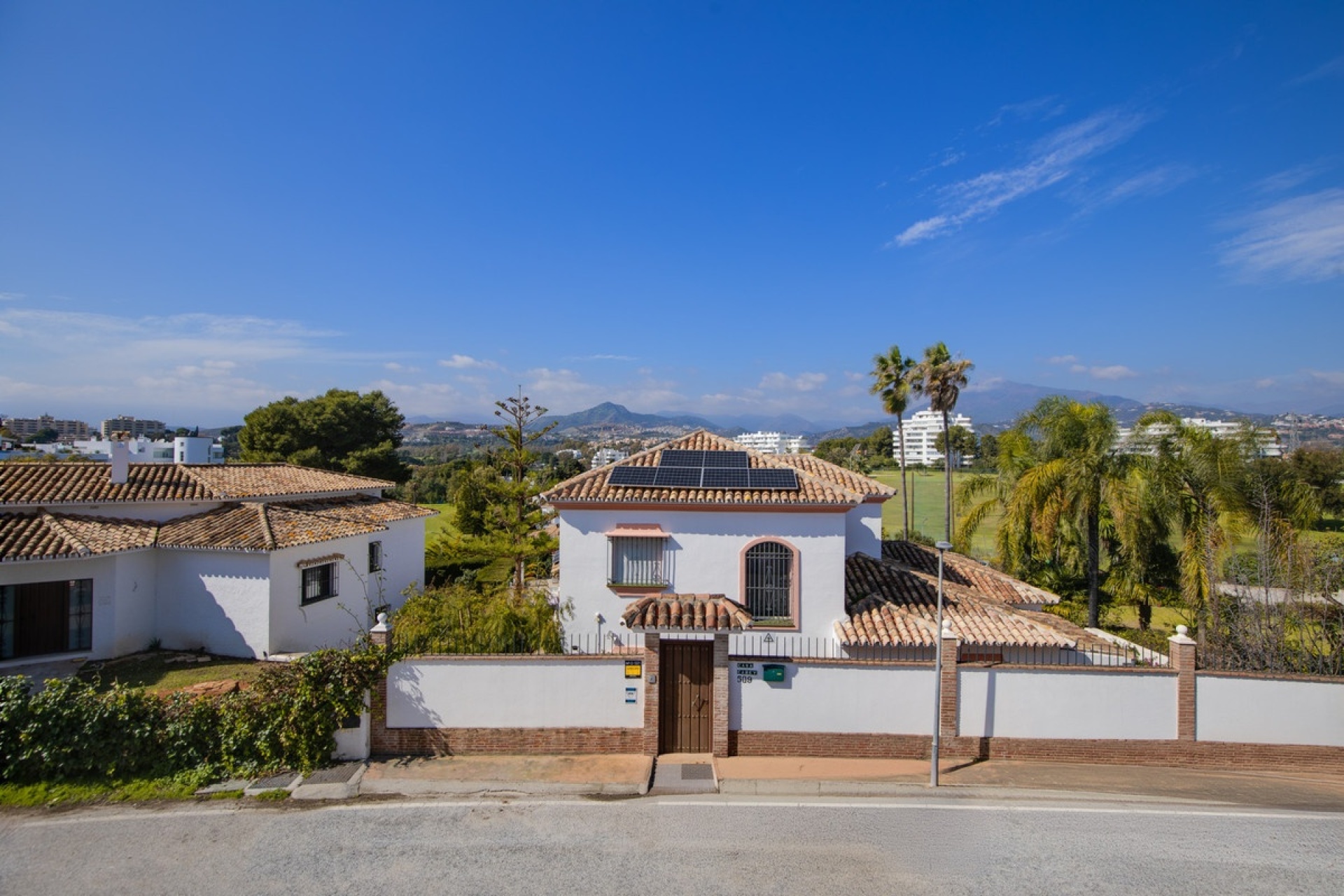 Wiederverkauf - Town house - Marbella - Guadalmina Alta