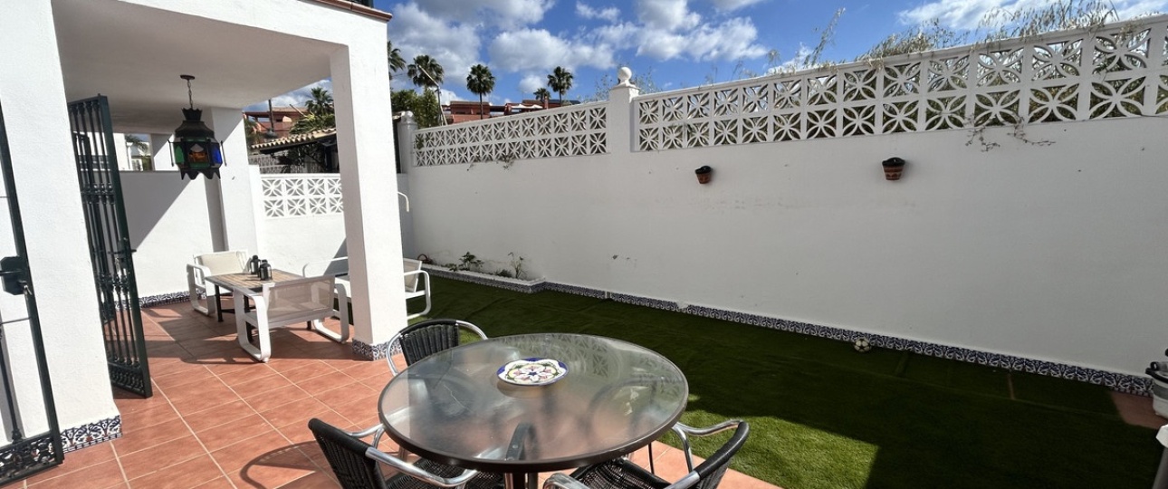 Wiederverkauf - Town house - Marbella - Guadalmina Alta