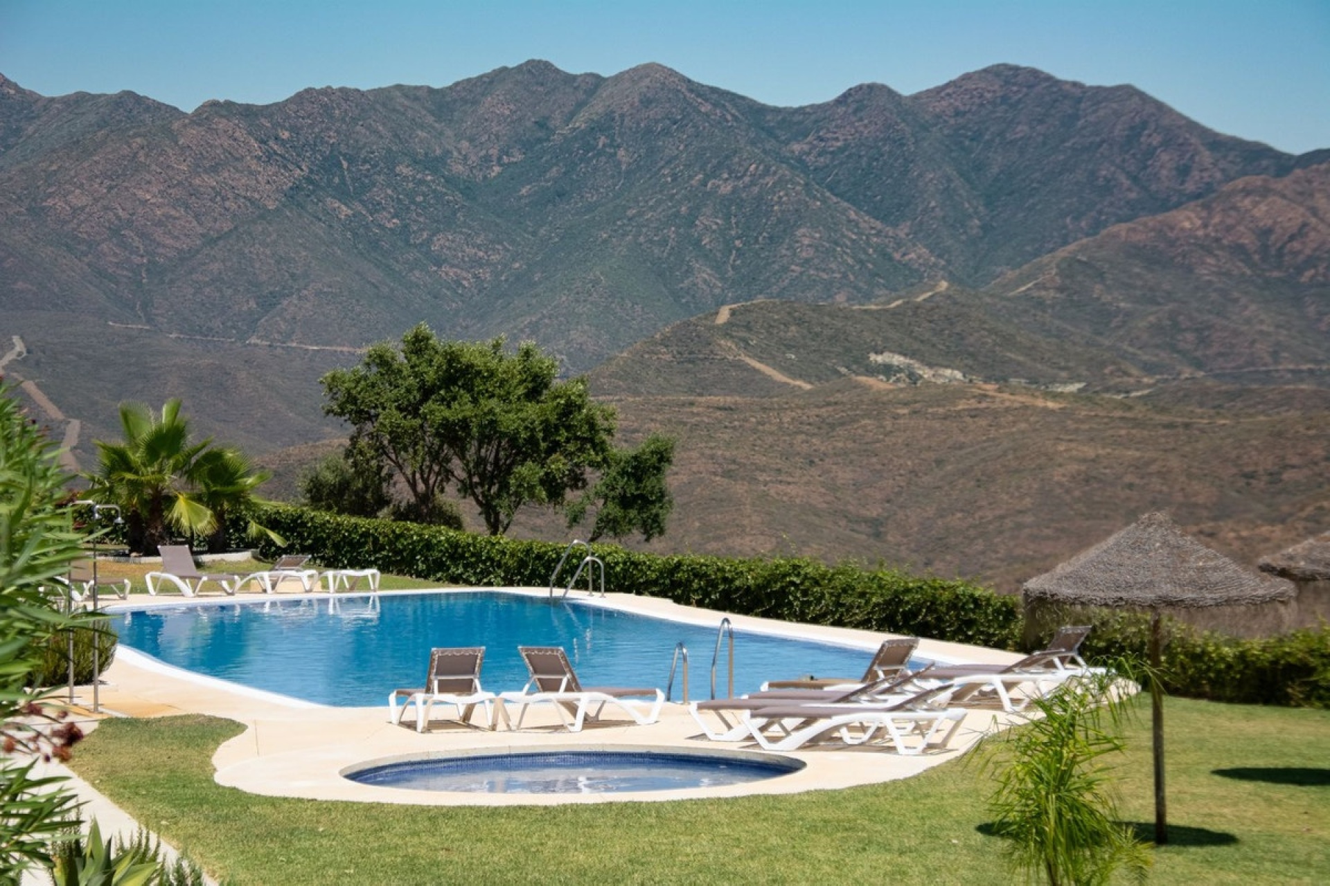 Wiederverkauf - Town house - Marbella - La Mairena
