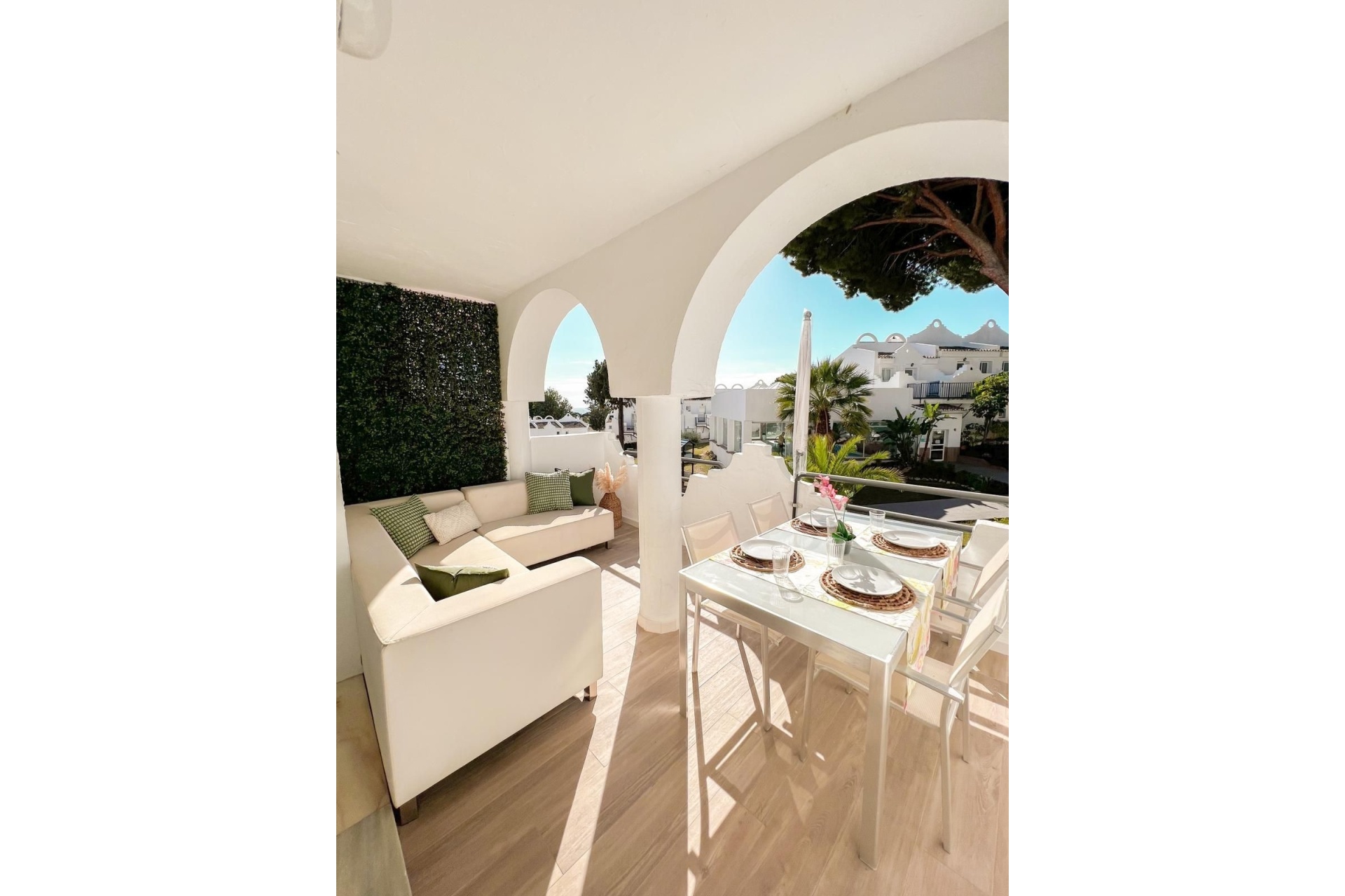 Wiederverkauf - Town house - Marbella - Las Chapas