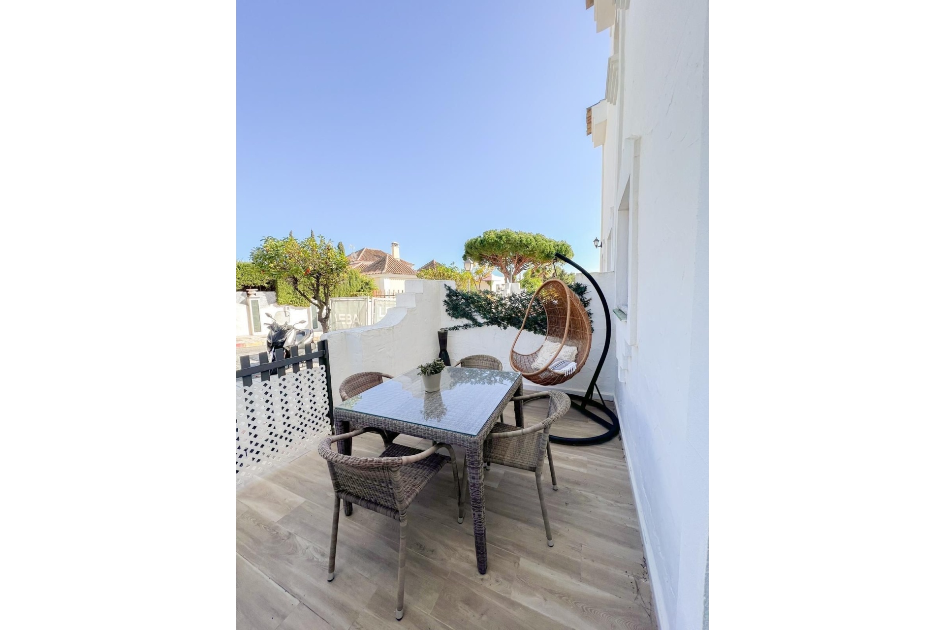 Wiederverkauf - Town house - Marbella - Las Chapas