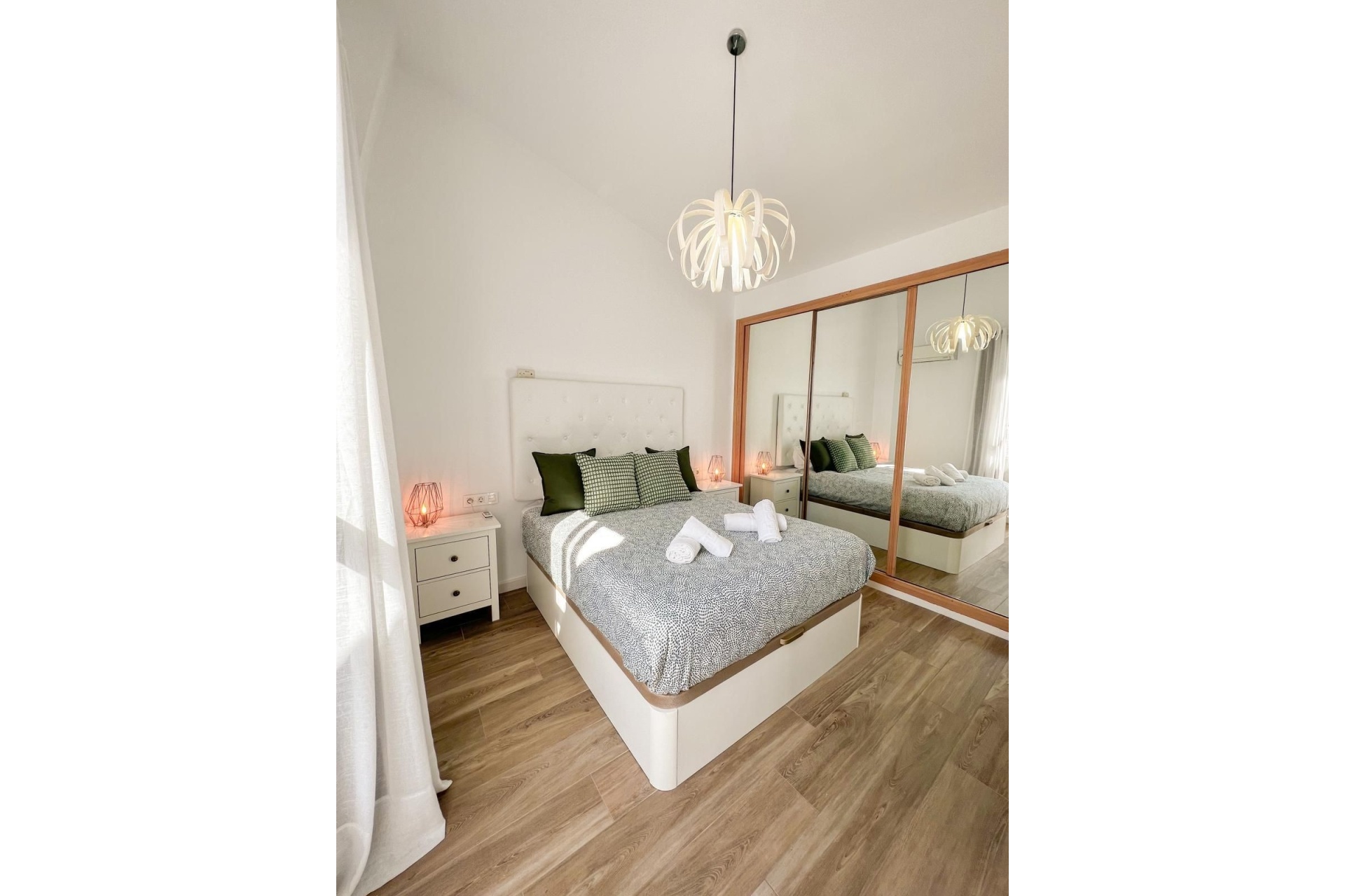 Wiederverkauf - Town house - Marbella - Las Chapas