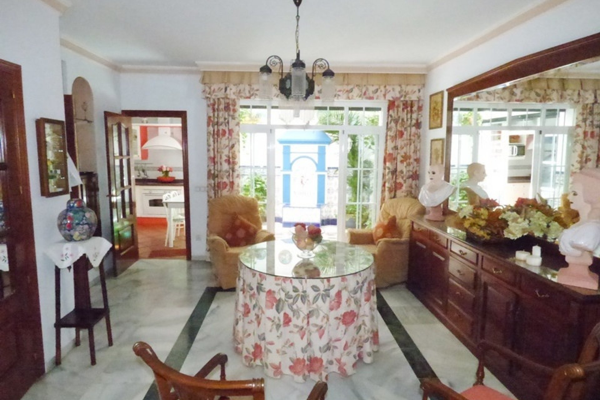 Wiederverkauf - Town house - Marbella - Marbella Centro
