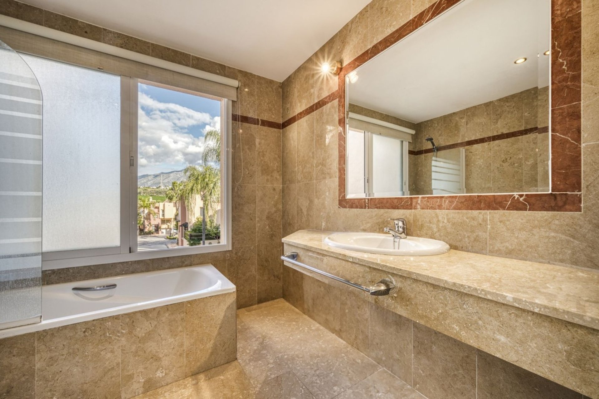 Wiederverkauf - Town house - Marbella - Marbella Centro