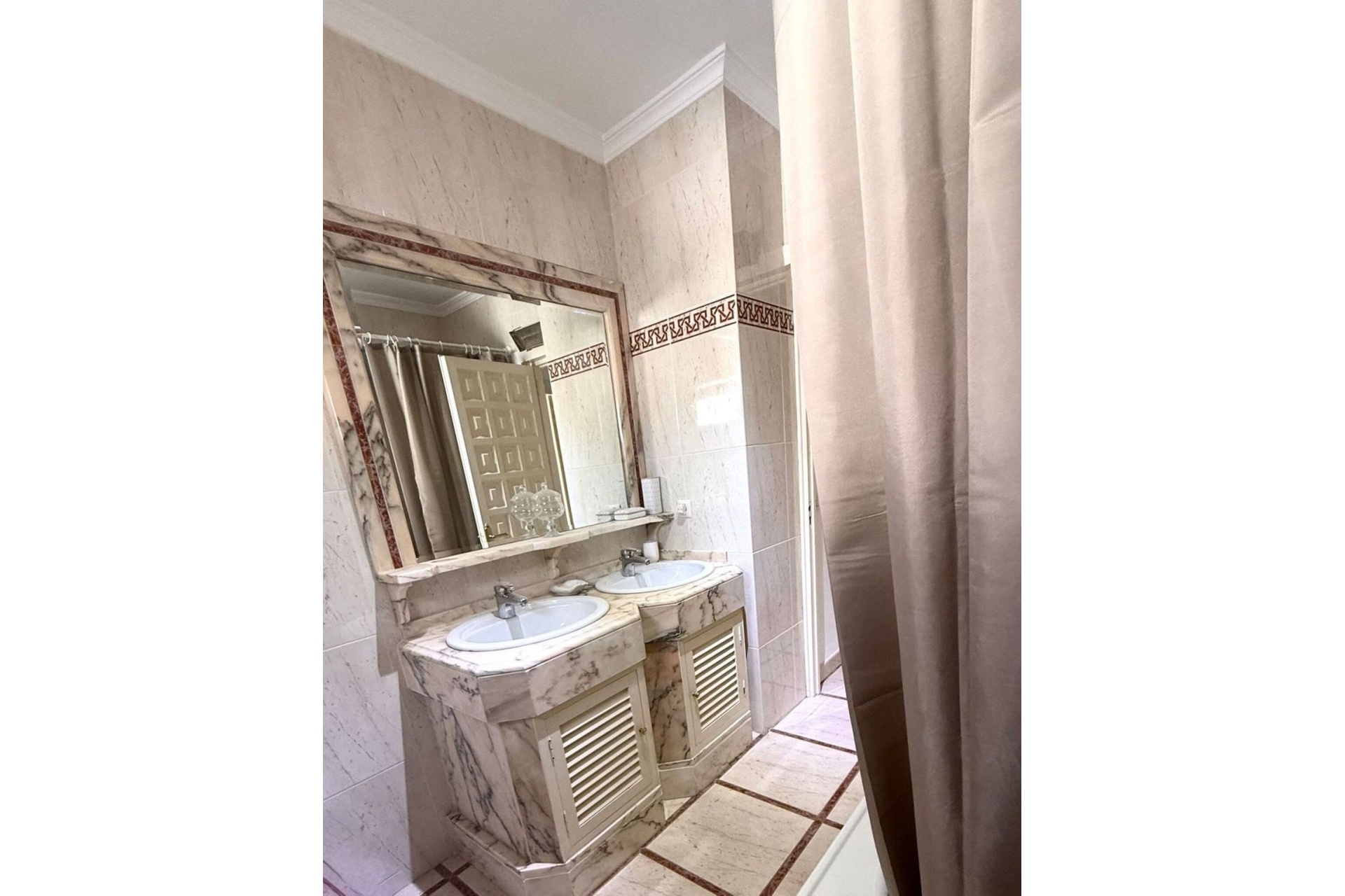 Wiederverkauf - Town house - Marbella - Marbella Centro