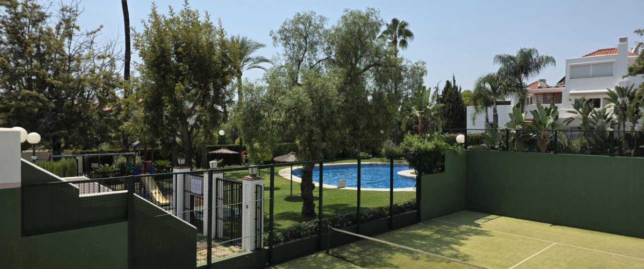 Wiederverkauf - Town house - Marbella - Nagüeles