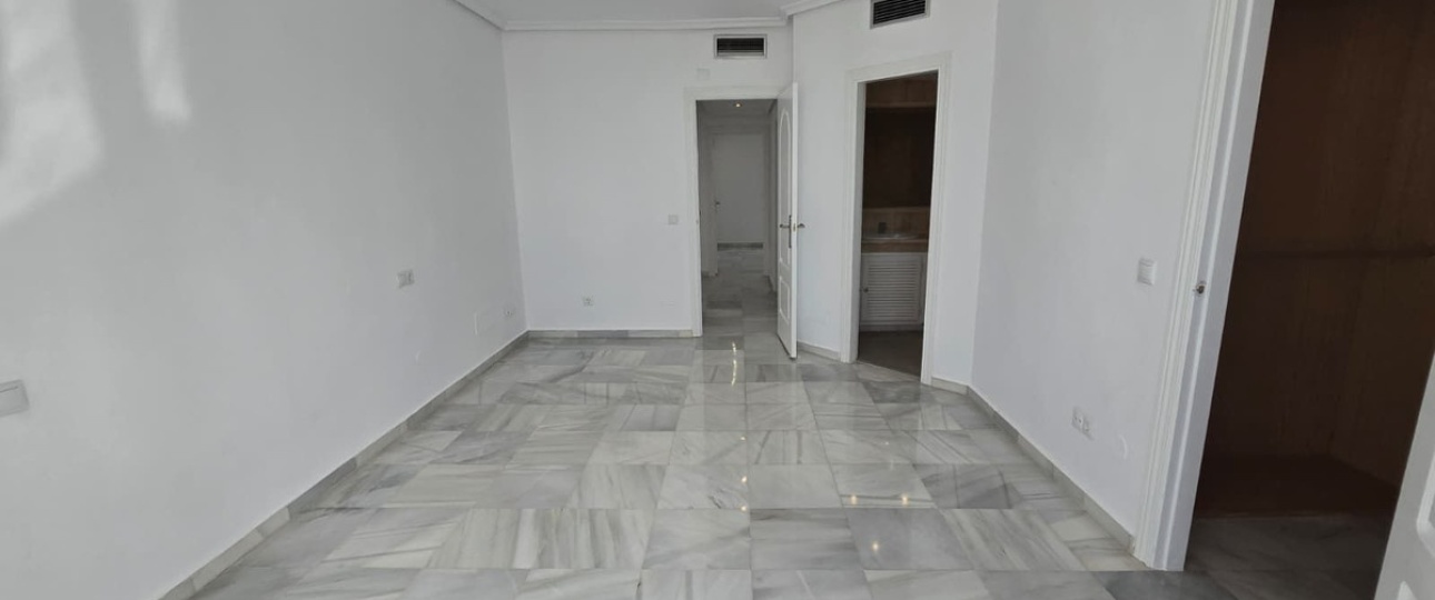Wiederverkauf - Town house - Marbella - Nagüeles