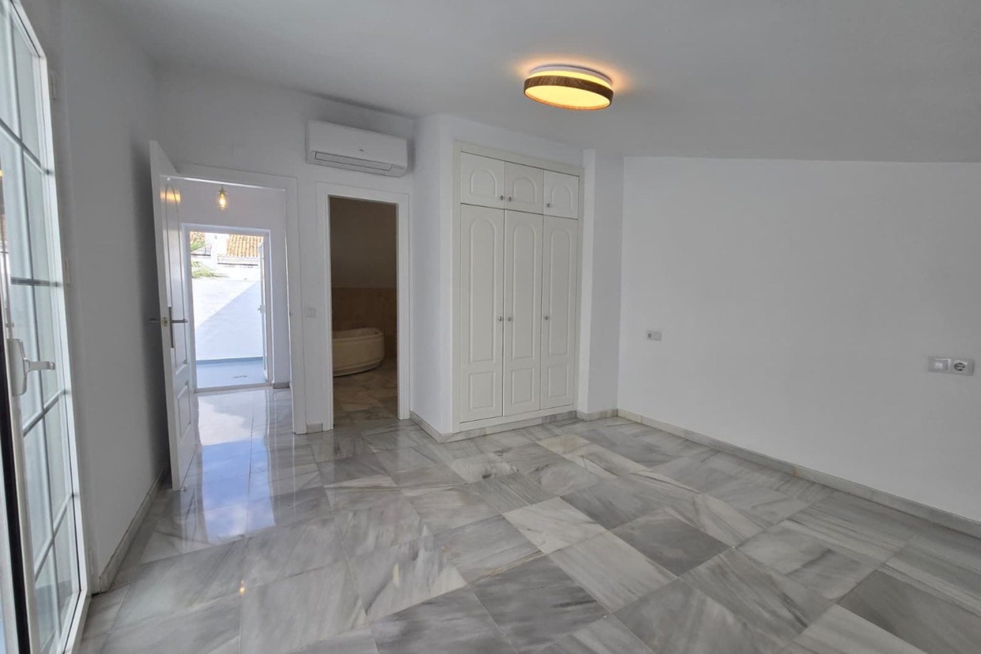 Wiederverkauf - Town house - Marbella - Nagüeles