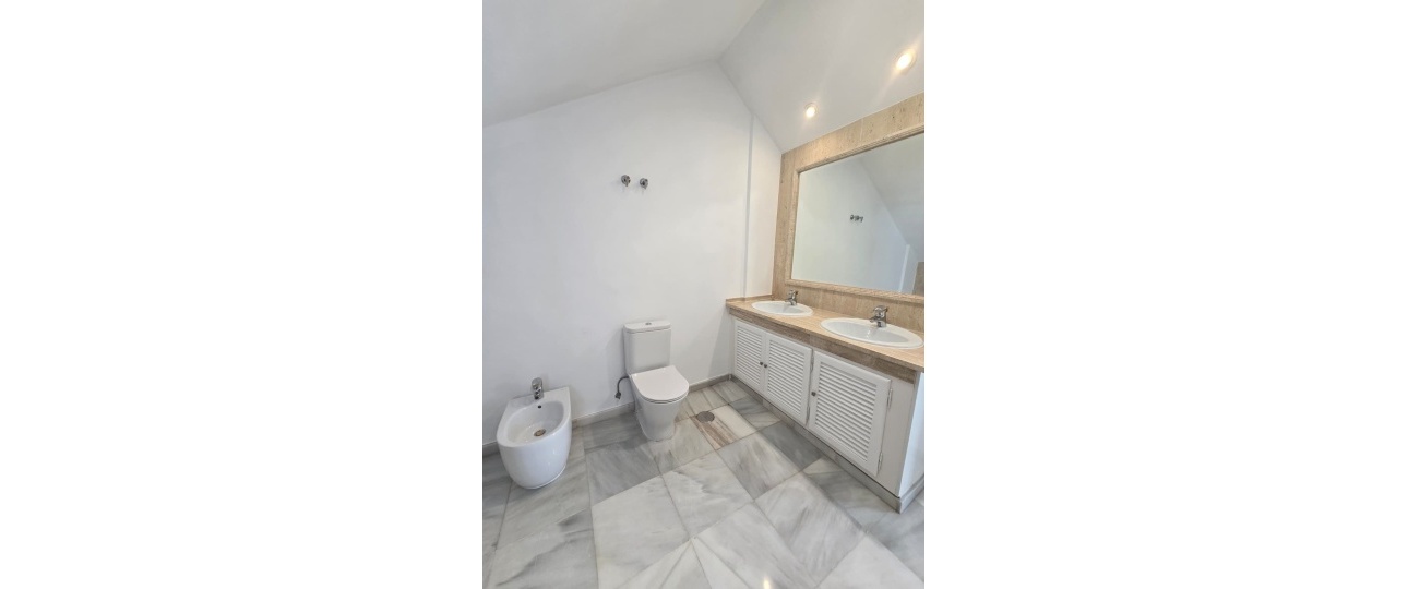 Wiederverkauf - Town house - Marbella - Nagüeles