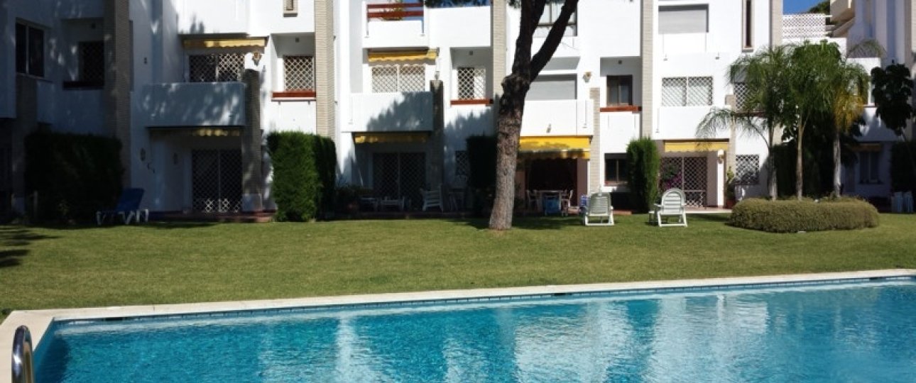 Wiederverkauf - Town house - Marbella - Nueva Andalucía