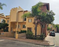 Wiederverkauf - Town house - Marbella - Nueva Andalucía