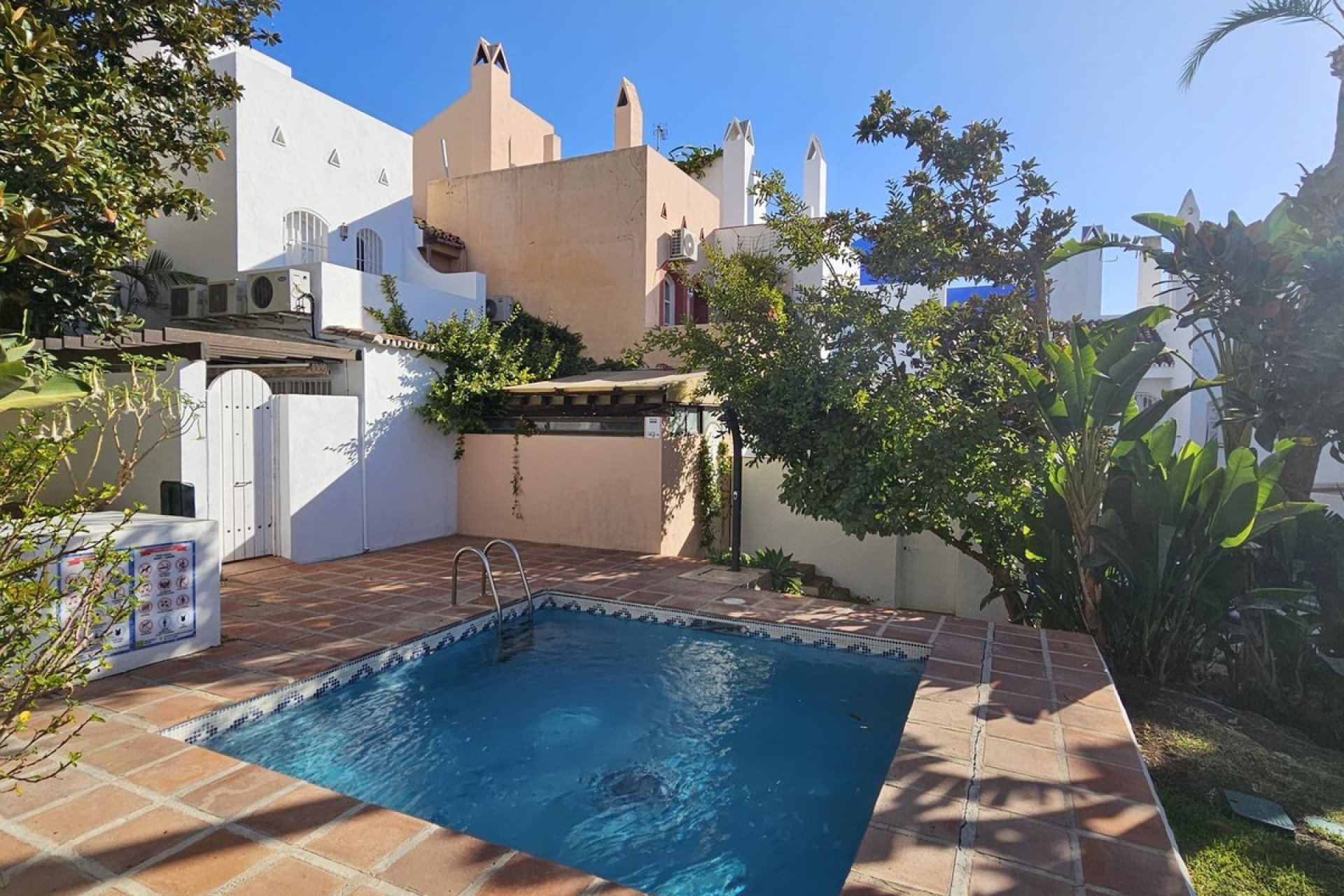 Wiederverkauf - Town house - Marbella - Nueva Andalucía