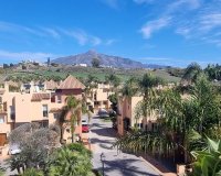 Wiederverkauf - Town house - Marbella - Nueva Andalucía