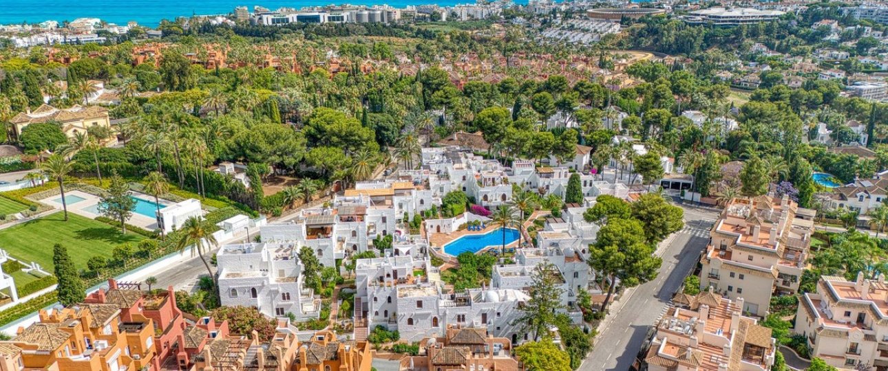 Wiederverkauf - Town house - Marbella - Nueva Andalucía