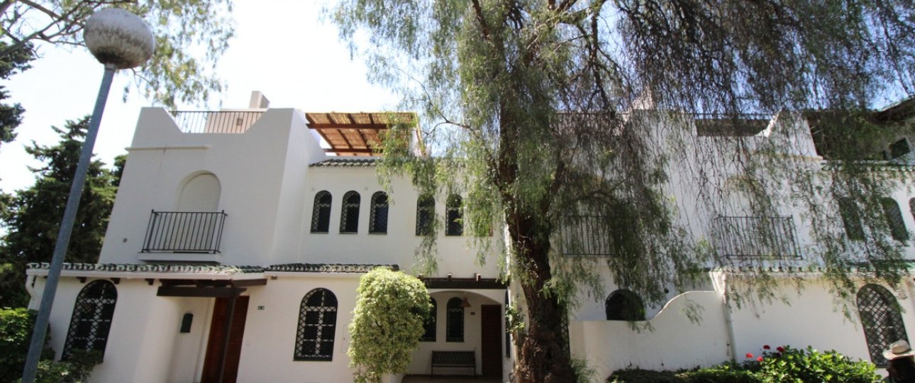 Wiederverkauf - Town house - Marbella - Nueva Andalucía