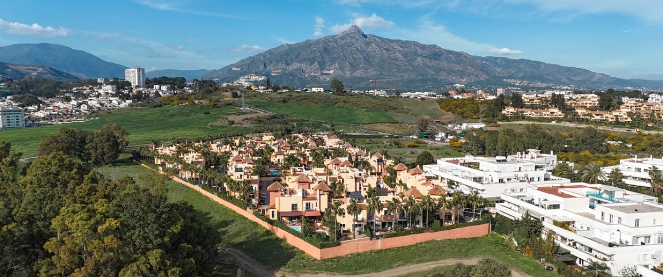 Wiederverkauf - Town house - Marbella - Nueva Andalucía