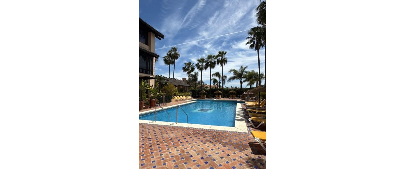 Wiederverkauf - Town house - Marbella - Nueva Andalucía