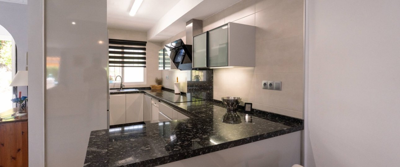 Wiederverkauf - Town house - Marbella - Nueva Andalucía