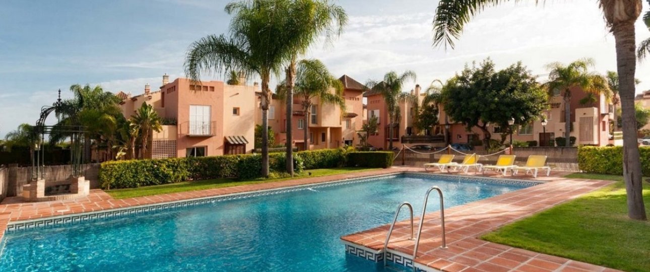Wiederverkauf - Town house - Marbella - Nueva Andalucía