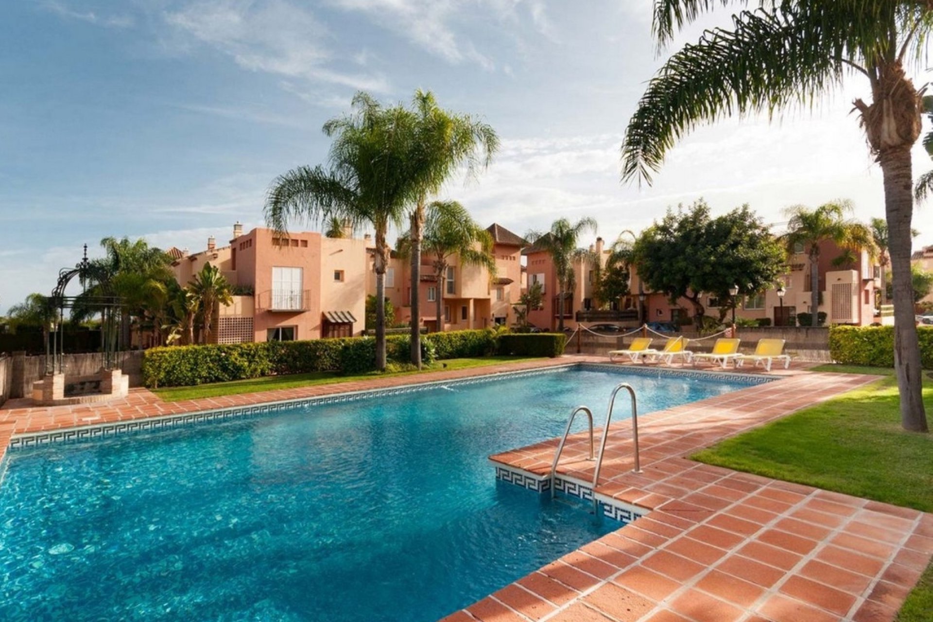 Wiederverkauf - Town house - Marbella - Nueva Andalucía