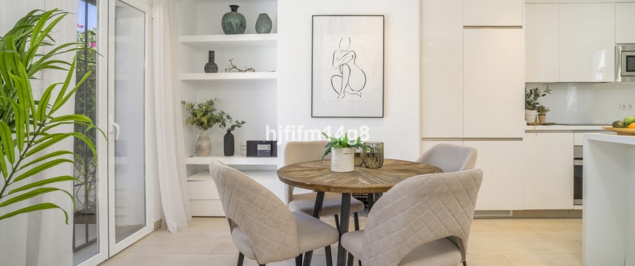 Wiederverkauf - Town house - Marbella - Nueva Andalucía