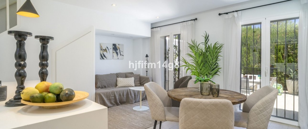Wiederverkauf - Town house - Marbella - Nueva Andalucía