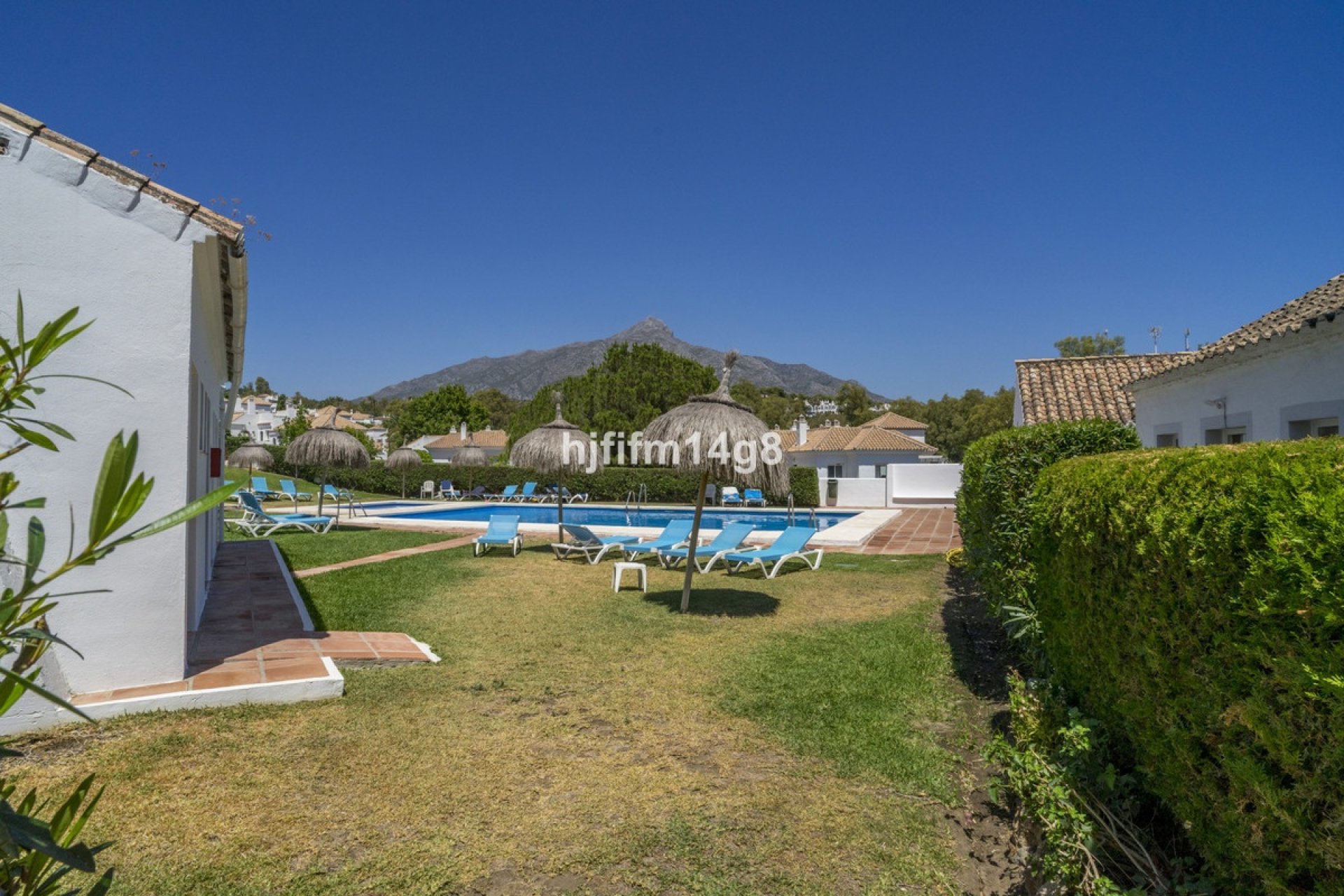 Wiederverkauf - Town house - Marbella - Nueva Andalucía
