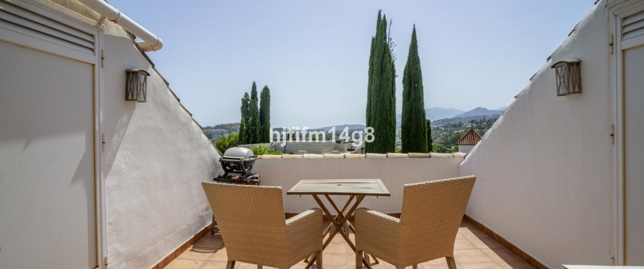 Wiederverkauf - Town house - Marbella - Nueva Andalucía