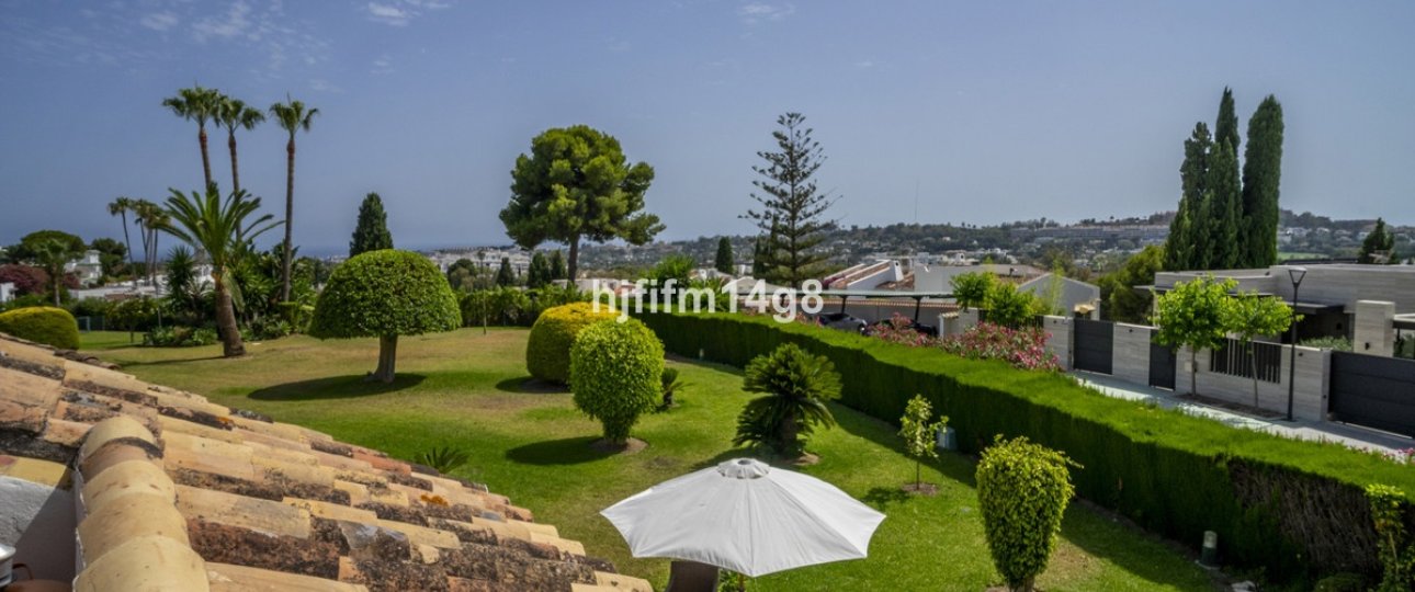Wiederverkauf - Town house - Marbella - Nueva Andalucía
