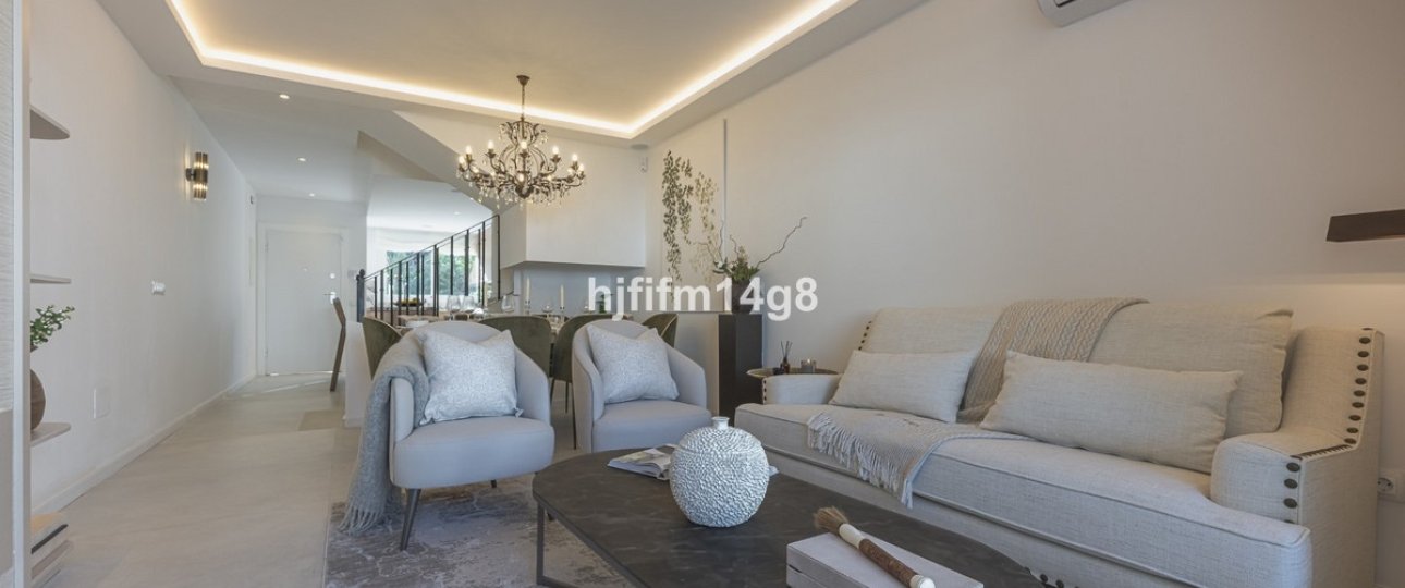 Wiederverkauf - Town house - Marbella - Nueva Andalucía