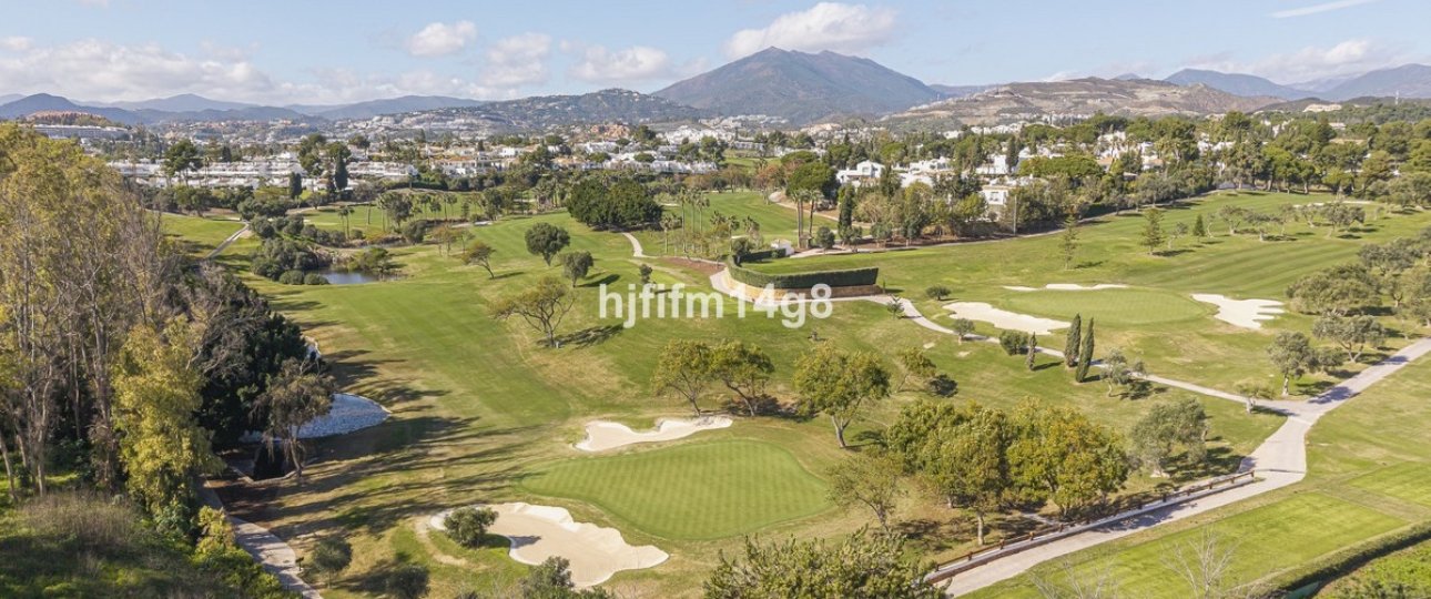 Wiederverkauf - Town house - Marbella - Nueva Andalucía