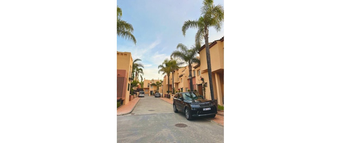 Wiederverkauf - Town house - Marbella - Nueva Andalucía