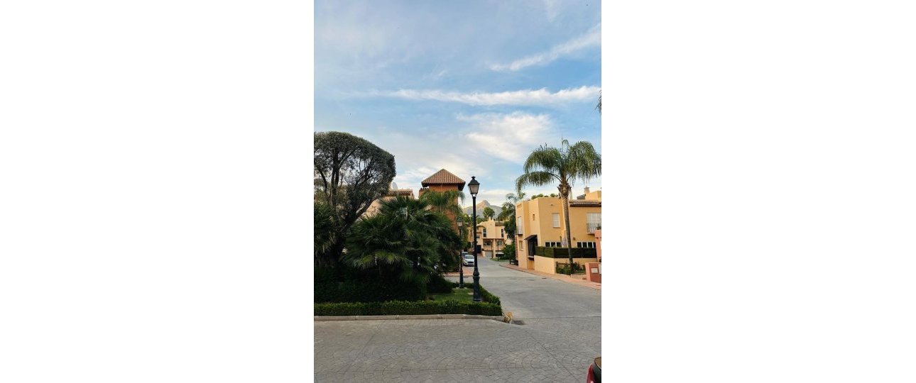 Wiederverkauf - Town house - Marbella - Nueva Andalucía