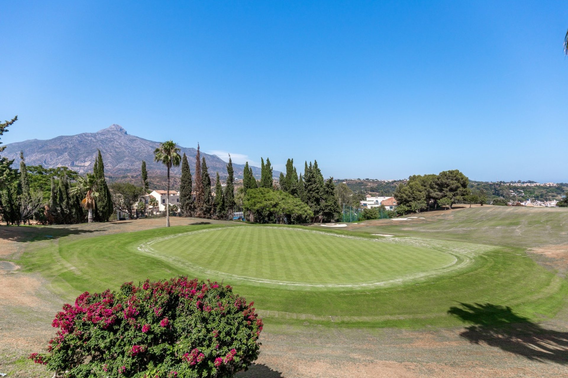 Wiederverkauf - Town house - Marbella - Nueva Andalucía