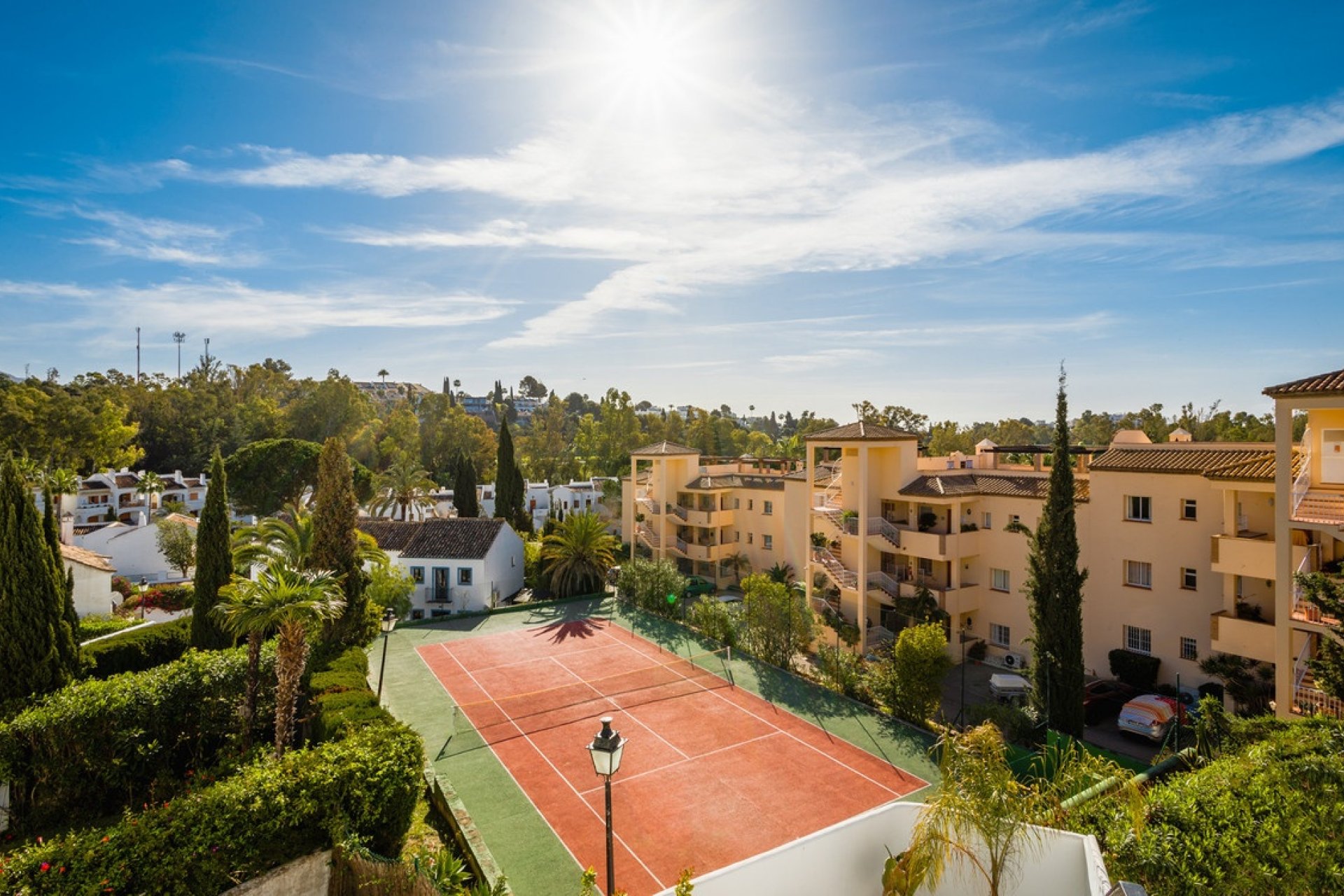 Wiederverkauf - Town house - Marbella - Nueva Andalucía