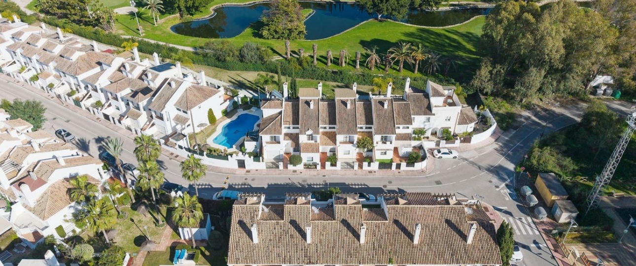 Wiederverkauf - Town house - Marbella - Nueva Andalucía