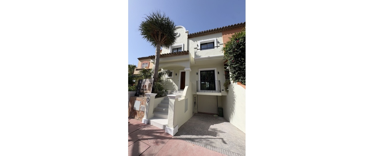 Wiederverkauf - Town house - Marbella - Nueva Andalucía