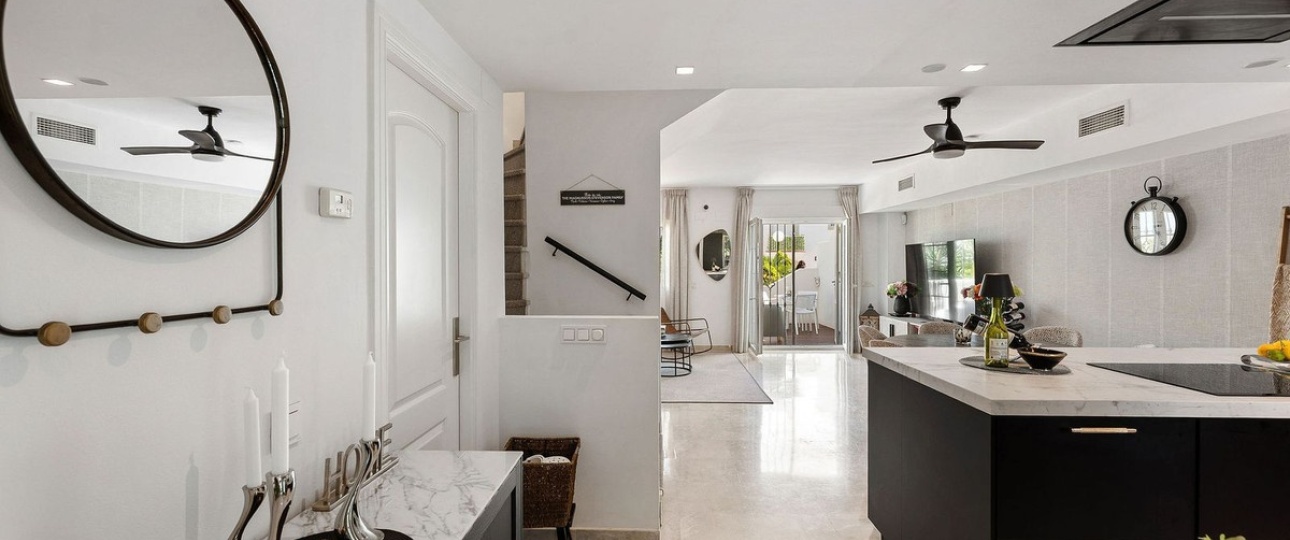 Wiederverkauf - Town house - Marbella - Nueva Andalucía
